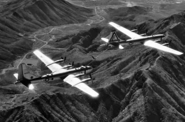 KB-29 refueling a B-50 Superfortress